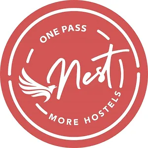 https://aguere-nest-hostel.adeje-hotels.com