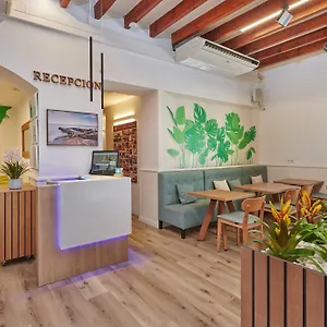 https://hostal-colonial.allmallorcahotels.com