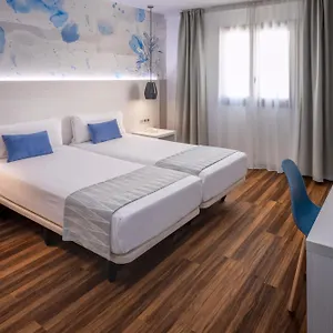 https://hostal-operaramblas.topbarcelonahotels.com